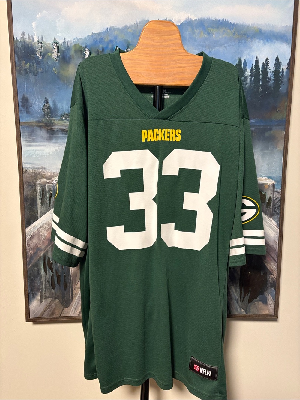 Green #33 Packers Jones Football Jersey - Official NFL Team Style